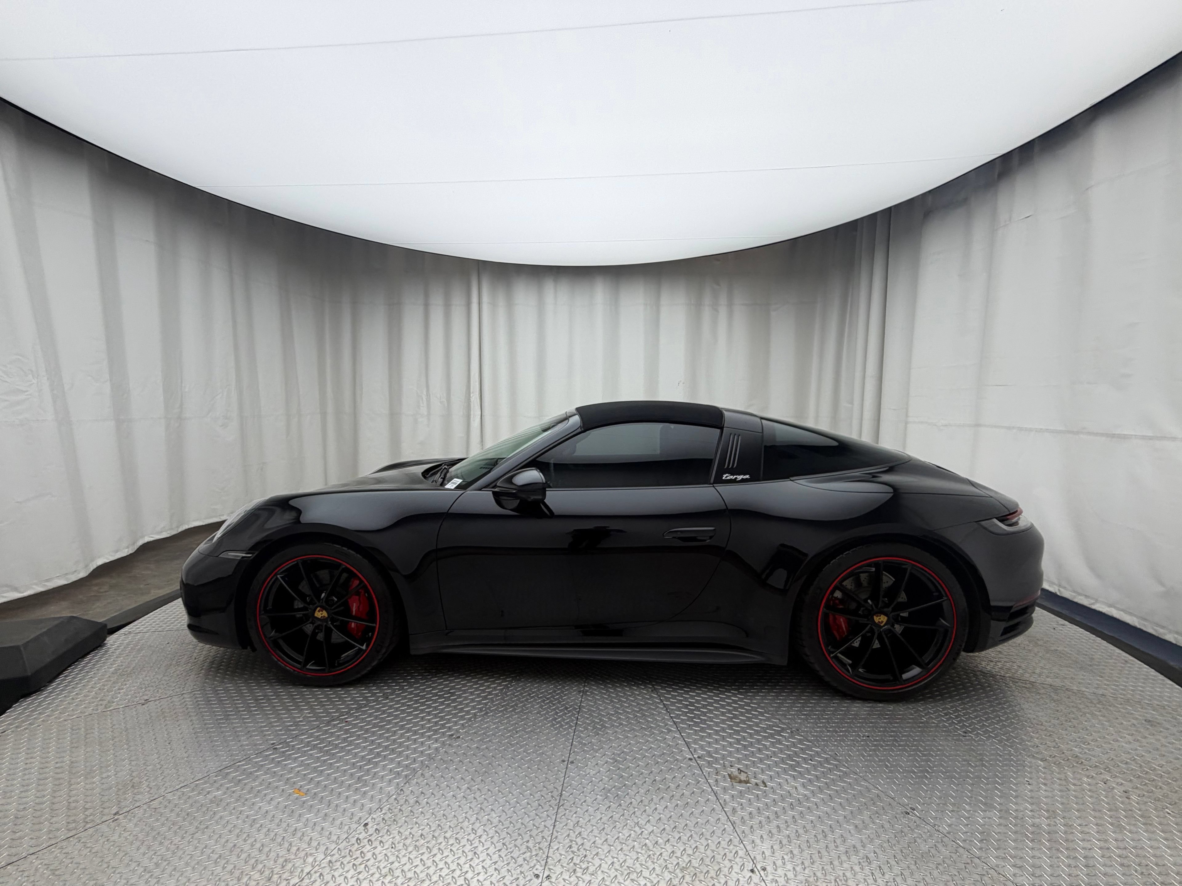 Used 2024 Porsche 911 Targa 4S AWD/4WD image 2