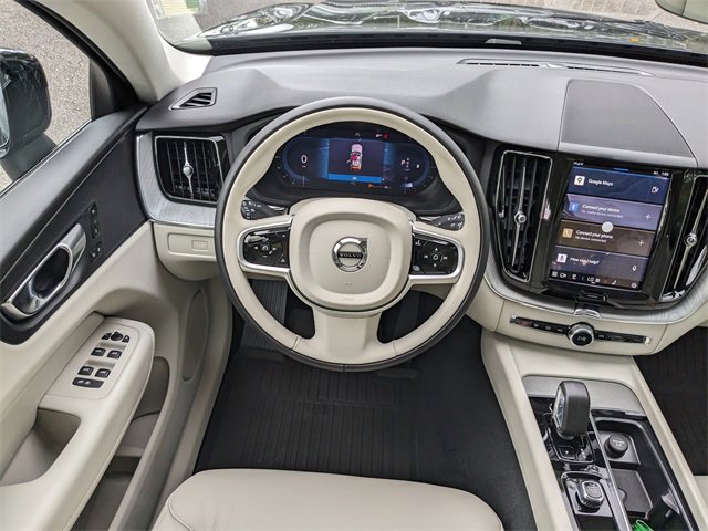 New 2025 Volvo XC60 B5 Plus w/ Protection Package Premier image 17