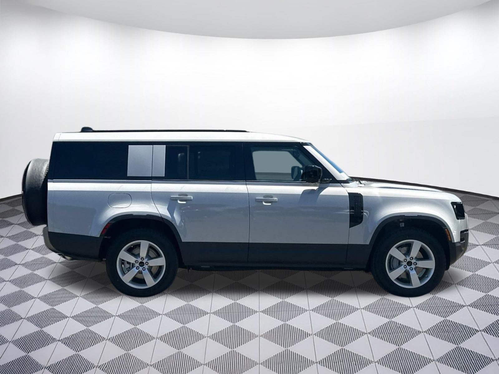 New 2026 Land Rover Defender 130 S AWD/4WD image 7