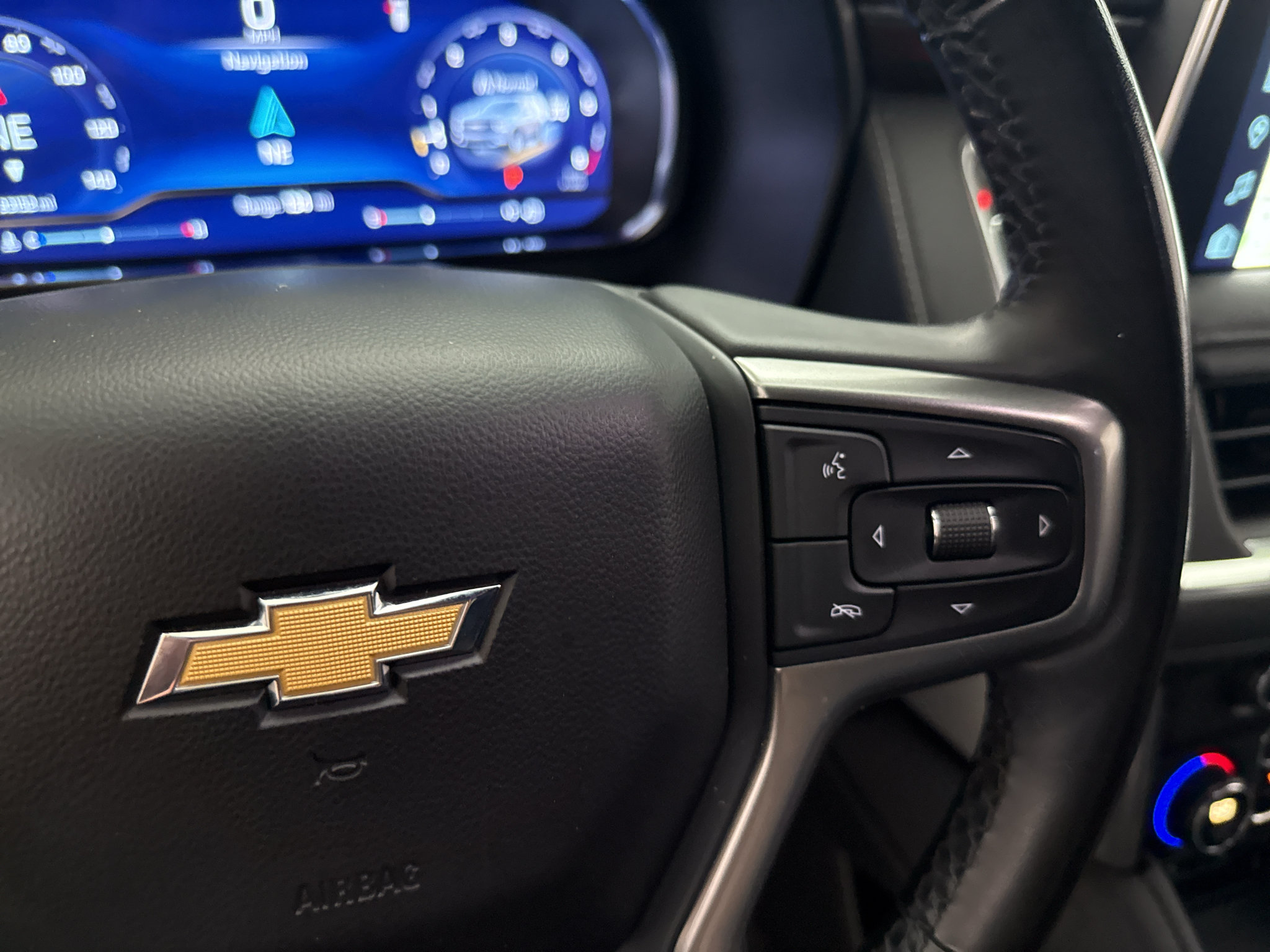 Used 2024 Chevrolet Tahoe LT w/ LT Signature Plus Package AWD/4WD image 18