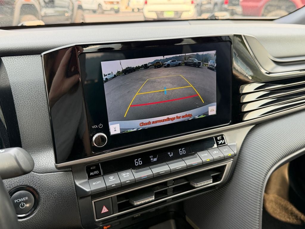 Used 2025 Toyota Camry SE FWD image 17