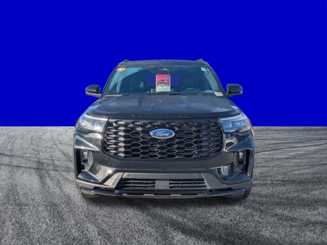 Certified 2026 Ford Explorer ST-Line w/ ST-Line Street Pack RWD image 9