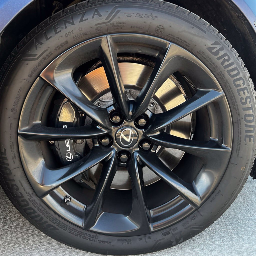 Used 2018 Lexus LC 500 Coupe w/ Touring Package RWD image 17