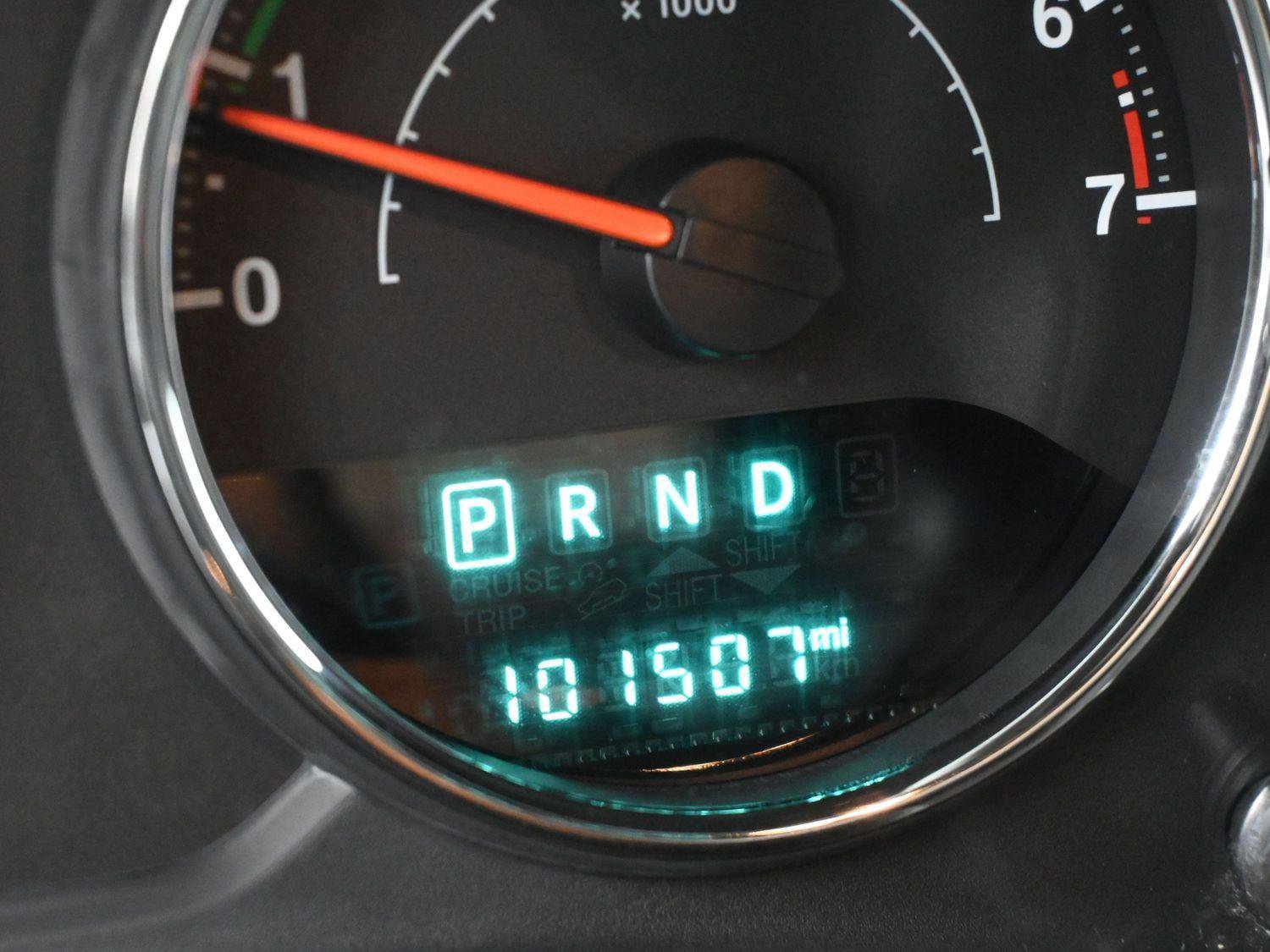 Used 2017 Jeep Wrangler Unlimited Sport w/ Connectivity Group AWD/4WD image 3