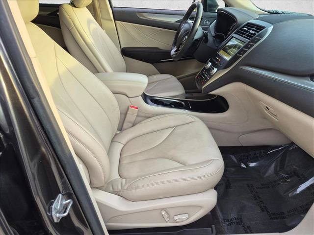 Used 2017 Lincoln MKC Premiere FWD image 19