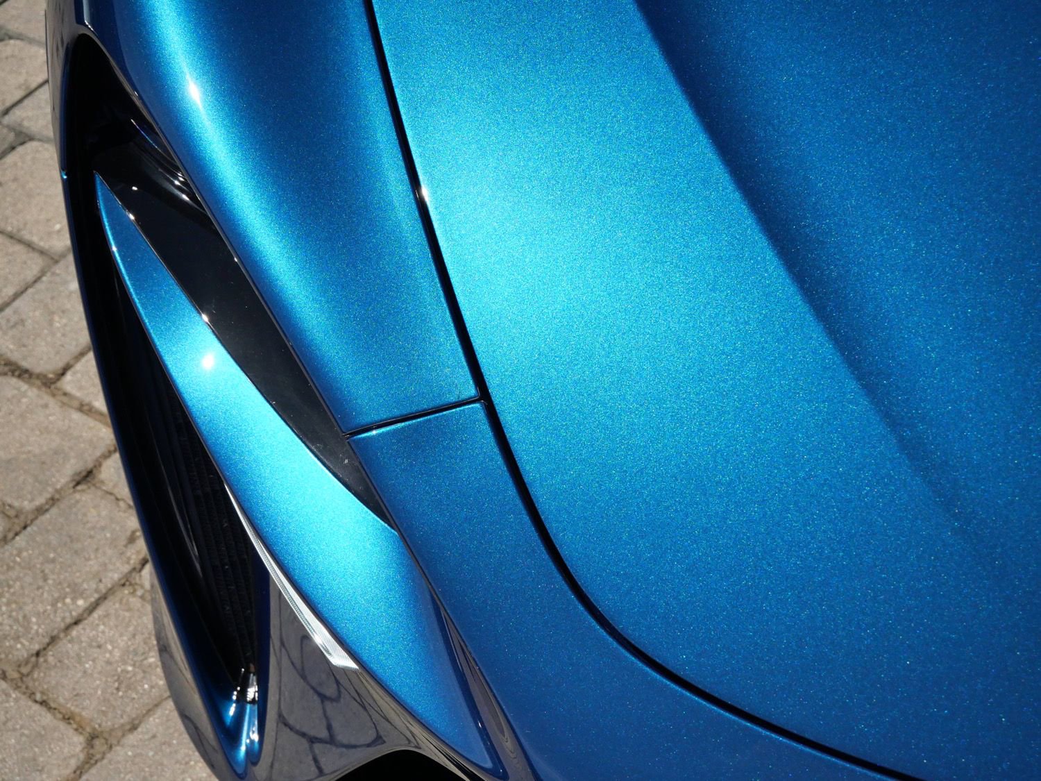 Used 2023 McLaren Artura image 16