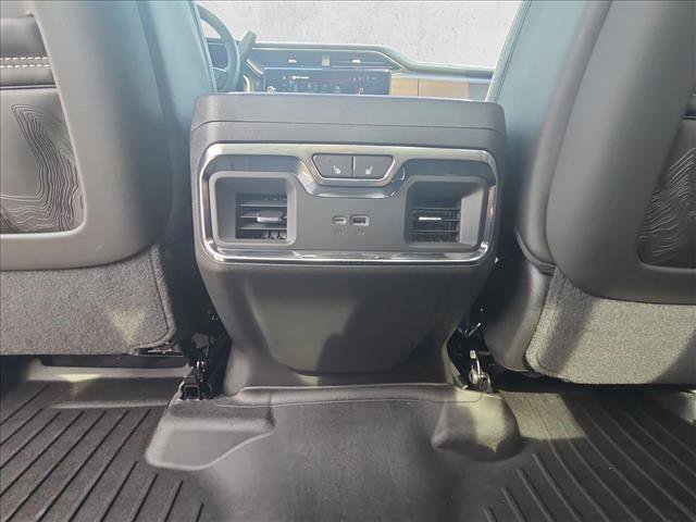 Used 2026 GMC Sierra 2500 Denali Ultimate image 16