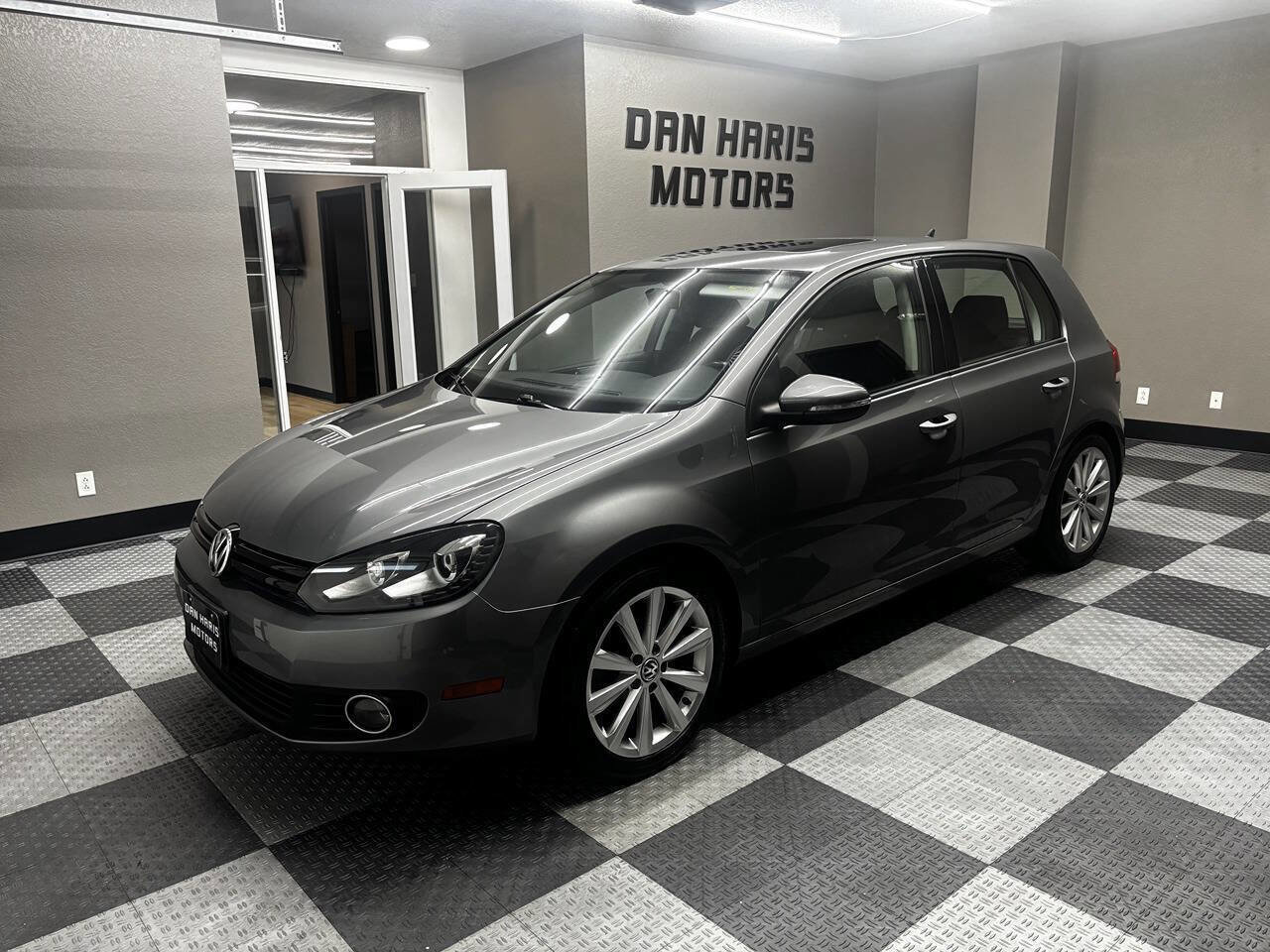 Used 2013 Volkswagen Golf TDI FWD image 3