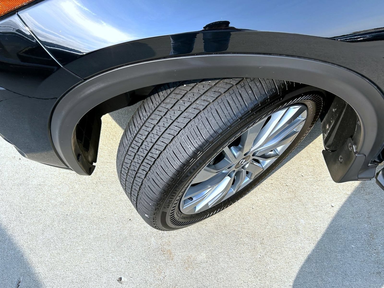 Certified 2025 INFINITI QX50 Luxe AWD/4WD image 23