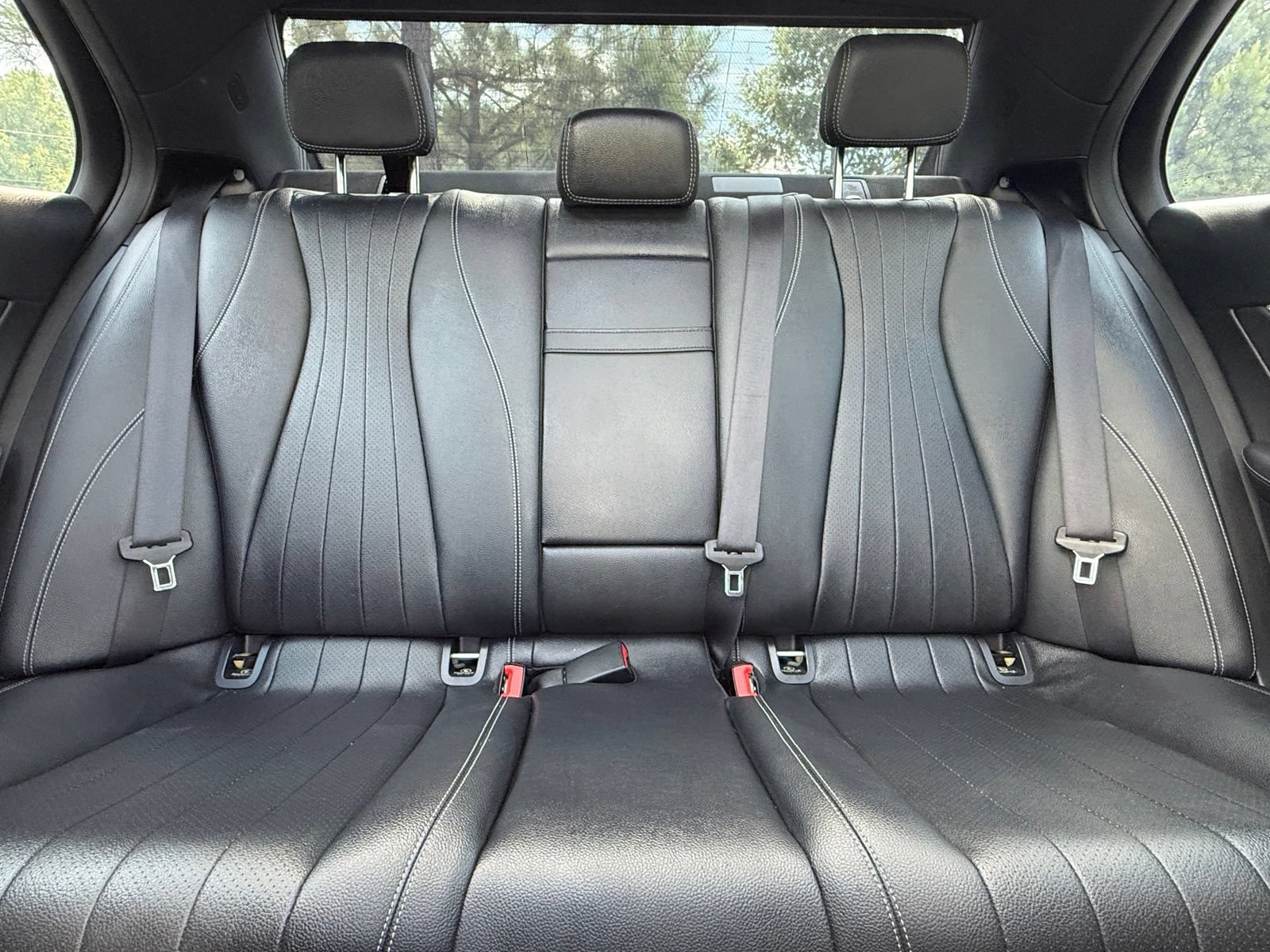 Used 2019 Mercedes-Benz E 300 4MATIC image 43
