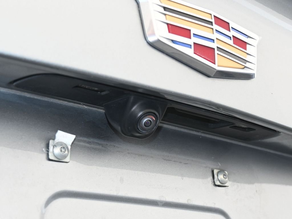 Used 2024 Cadillac XT4 Premium Luxury image 35