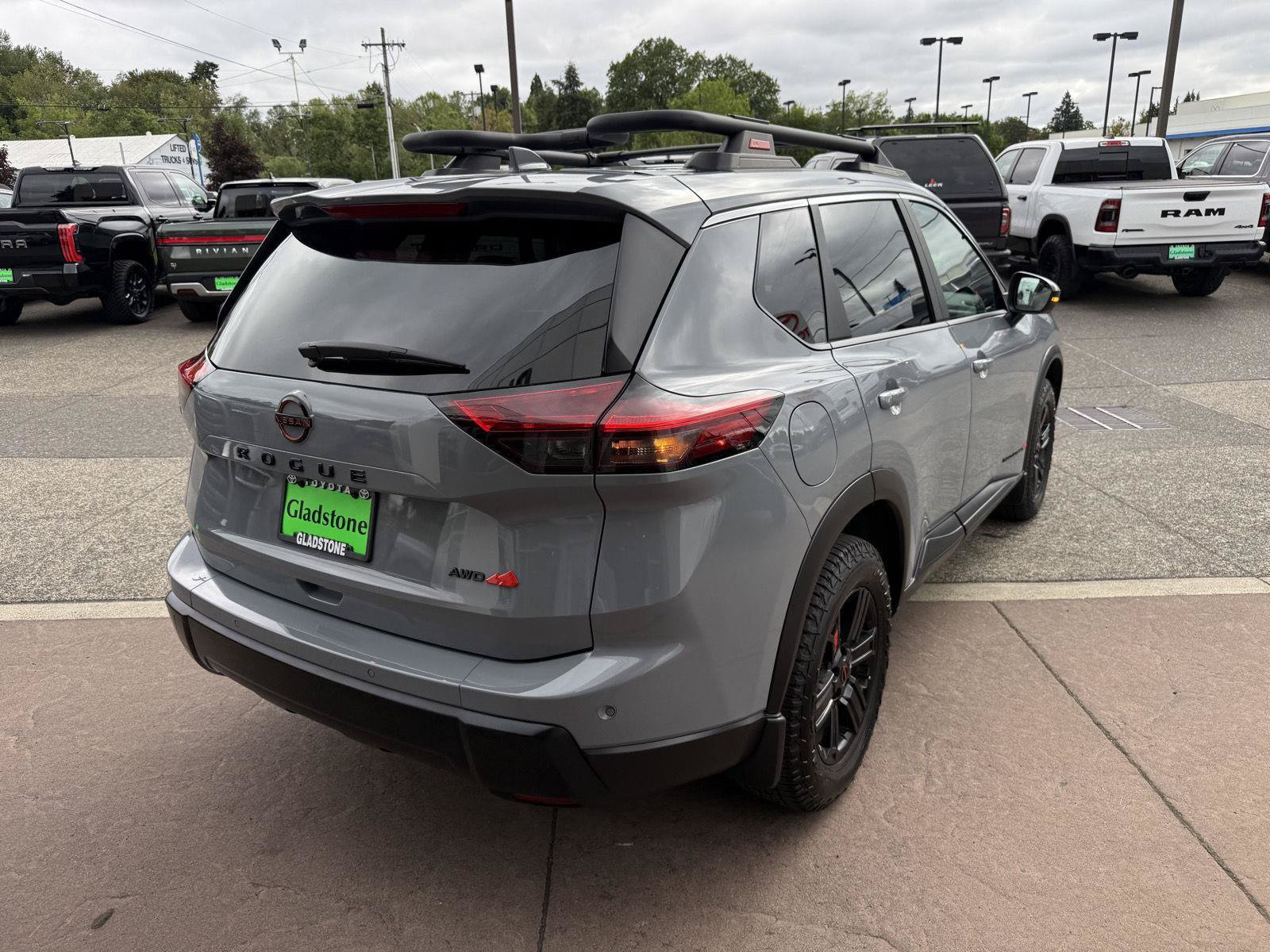 Used 2025 Nissan Rogue SV w/ Rock Creek Premium Package AWD/4WD image 6