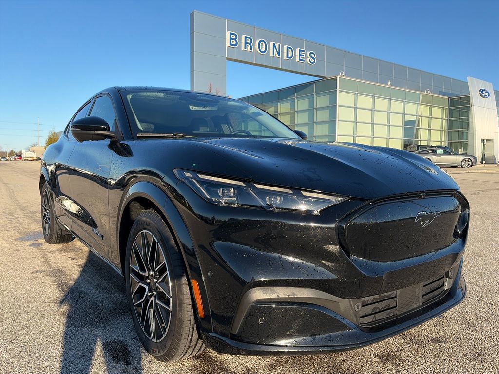 Used 2024 Ford Mustang Mach-E Premium image 1