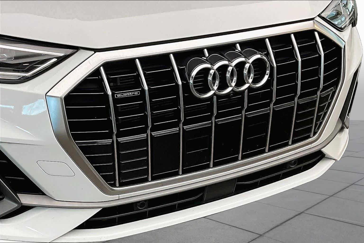 Used 2022 Audi Q3 2.0T Premium Plus w/ Premium Plus Package AWD/4WD image 32
