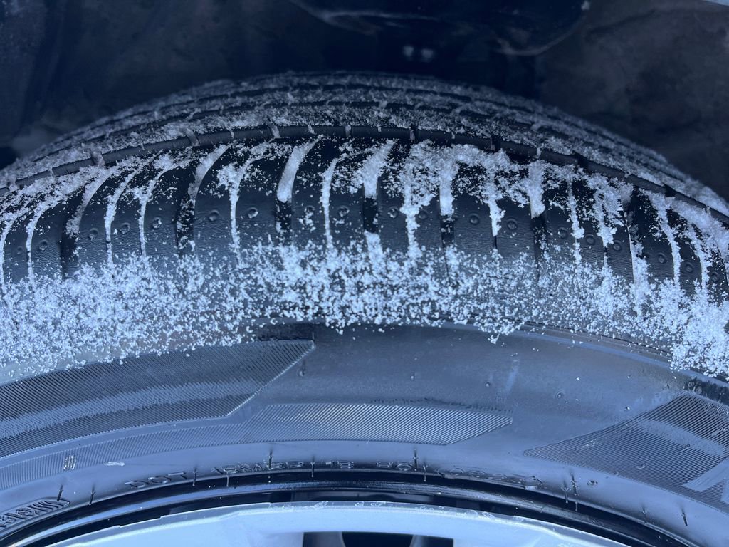 Certified 2025 Toyota Corolla LE image 30