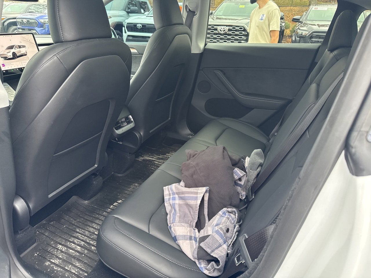 Used 2025 Tesla Model Y Performance image 7