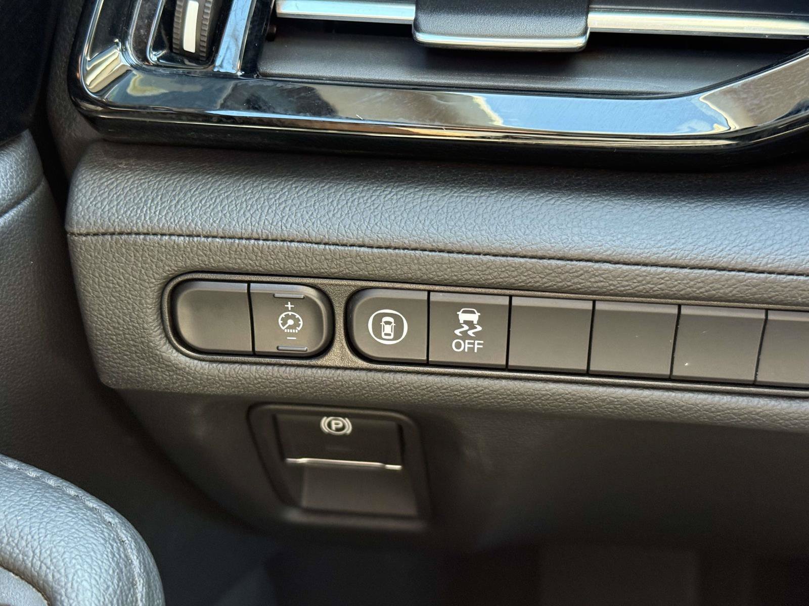 Used 2024 Acura MDX SH-AWD image 23