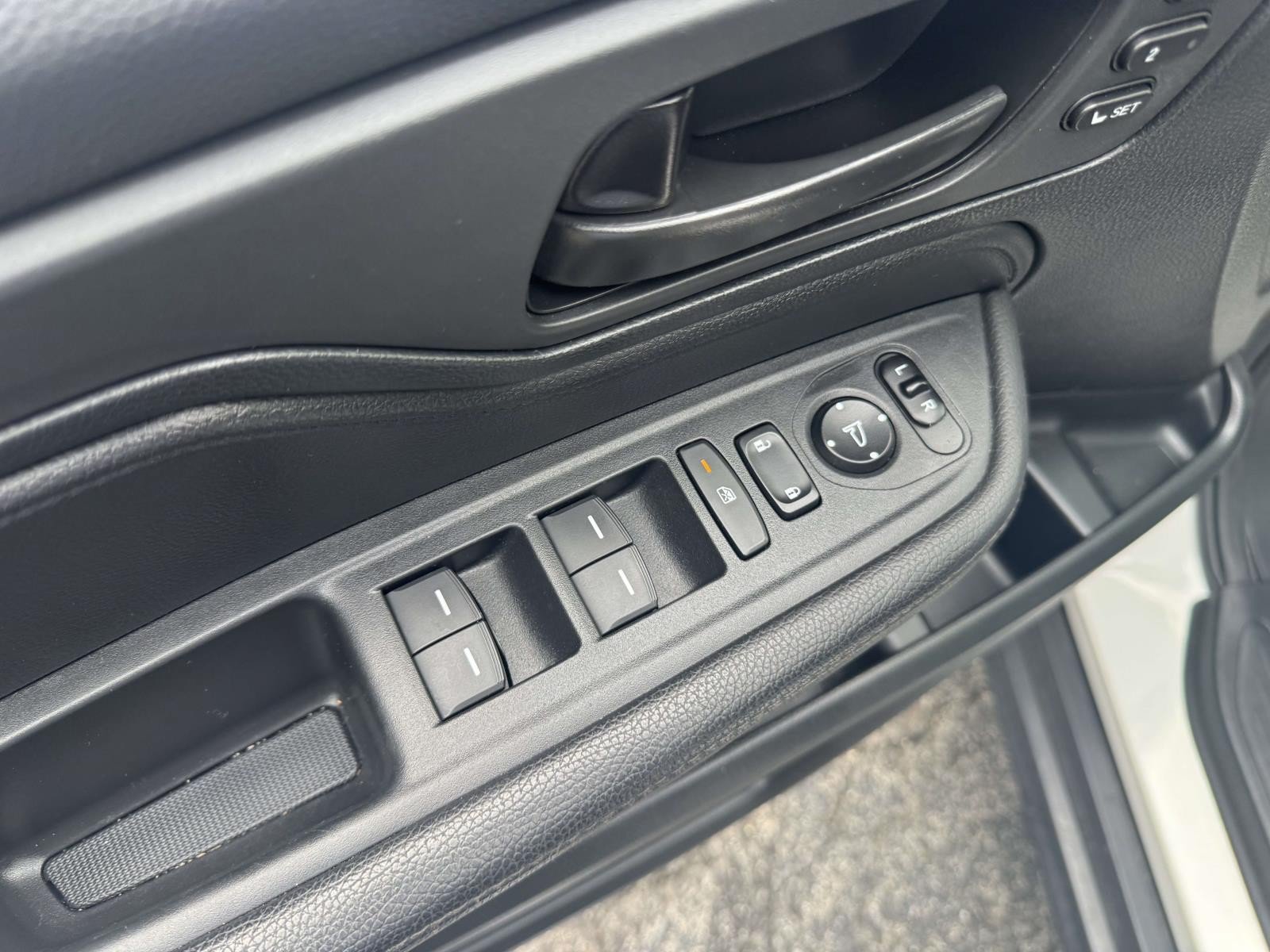 Used 2023 Honda Odyssey EX-L image 16