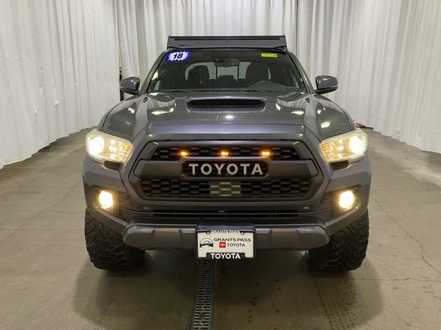 Used 2018 Toyota Tacoma TRD Sport w/ Technology Package image 10