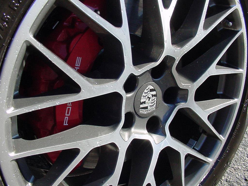 Used 2016 Porsche Macan Turbo image 12