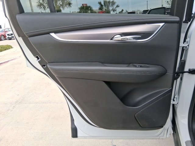 Used 2023 Cadillac XT6 Luxury image 20