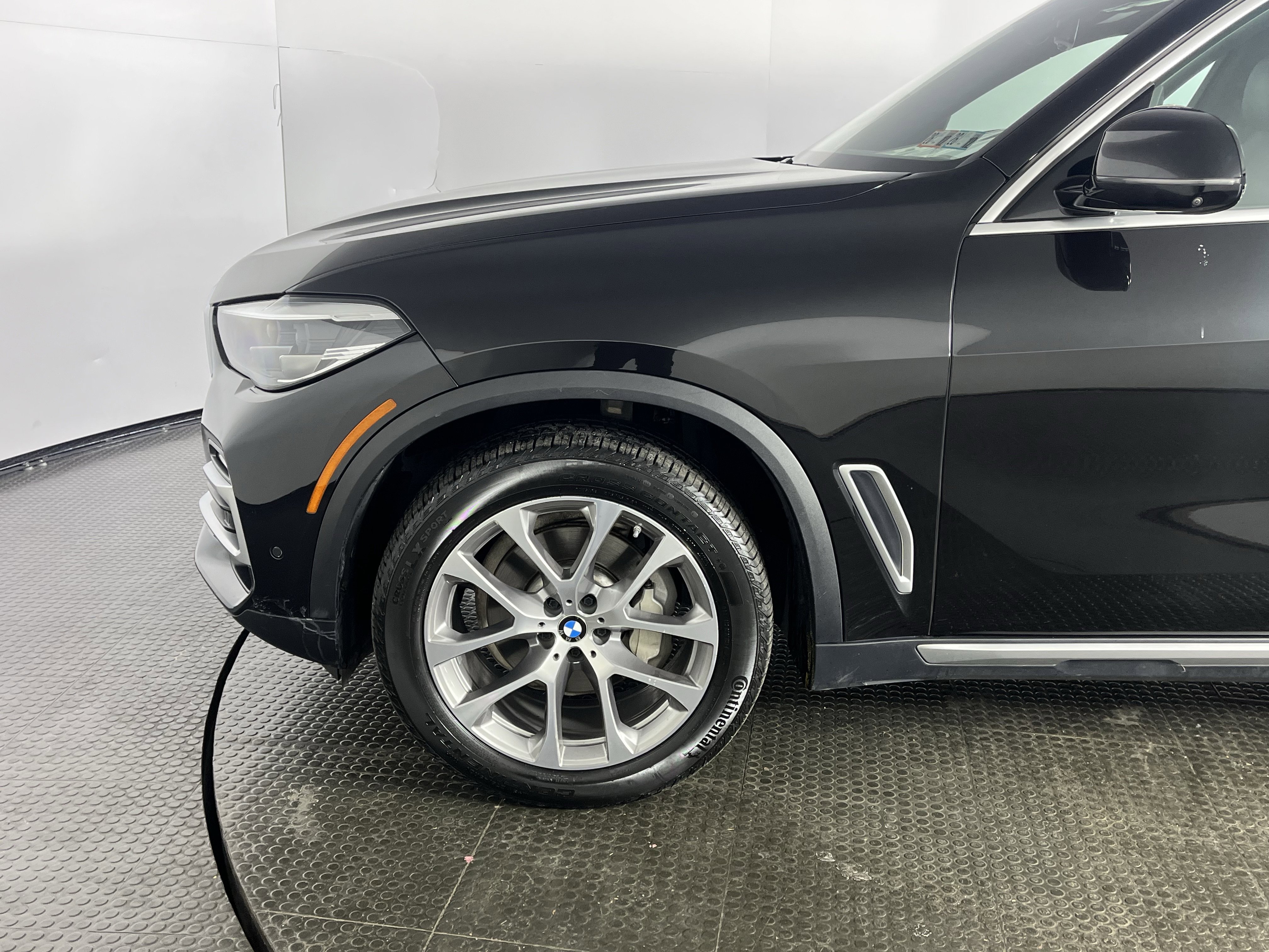 Used 2019 BMW X5 xDrive40i w/ Convenience Package image 4
