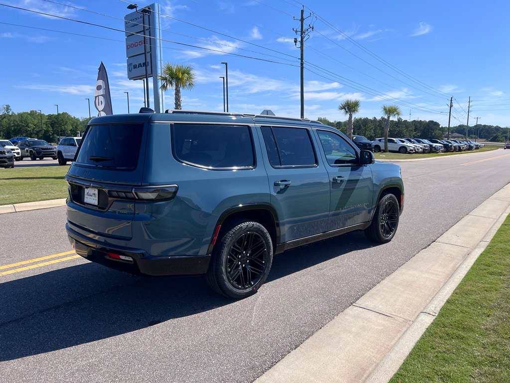 New 2026 Jeep Grand Wagoneer Limited AWD/4WD image 3