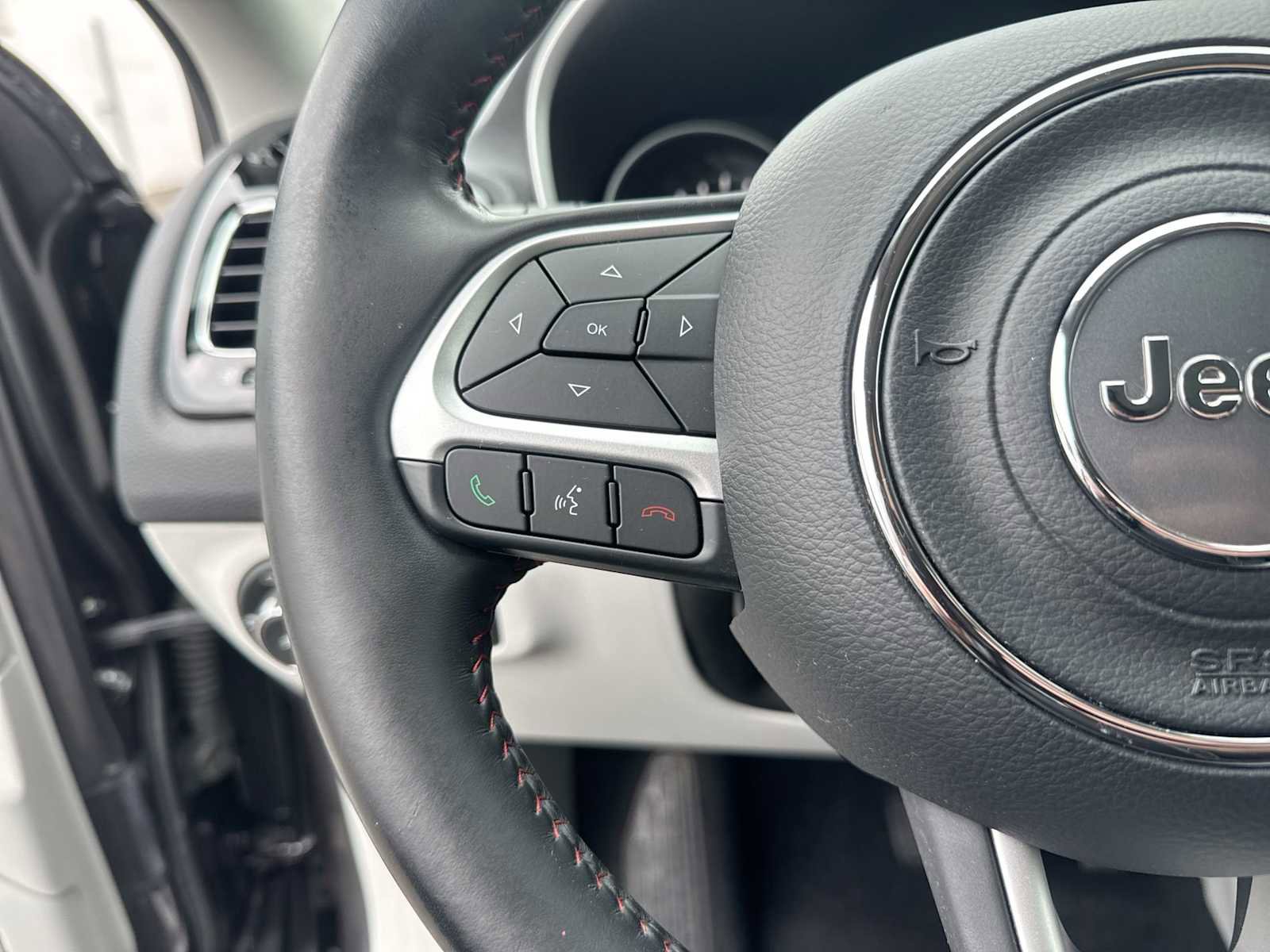 Used 2019 Jeep Compass Limited image 24