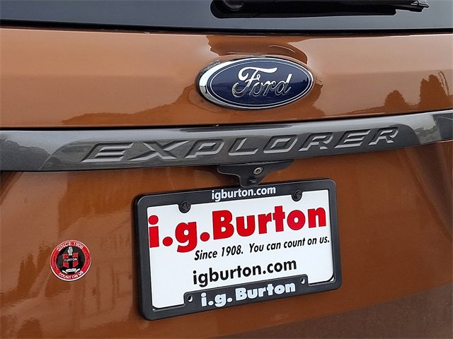 Used 2017 Ford Explorer XLT w/ Equipment Group 202A image 31