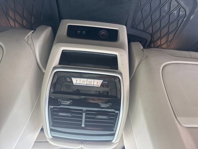 Used 2023 BMW X7 xDrive40i w/ M Sport Package image 24