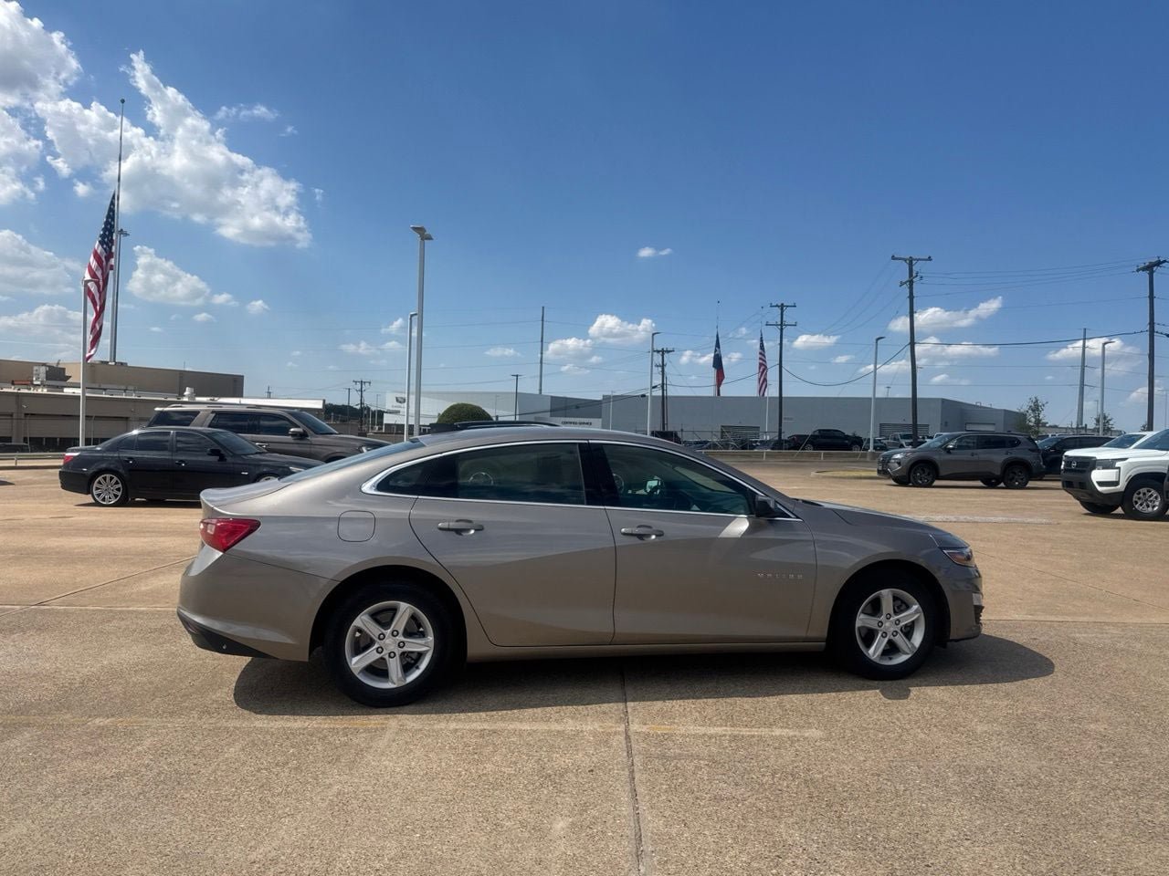 Used 2025 Chevrolet Malibu LS FWD image 28