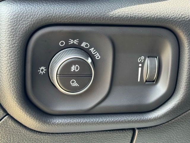 New 2026 RAM 1500 Big Horn w/ Night Edition AWD/4WD image 12