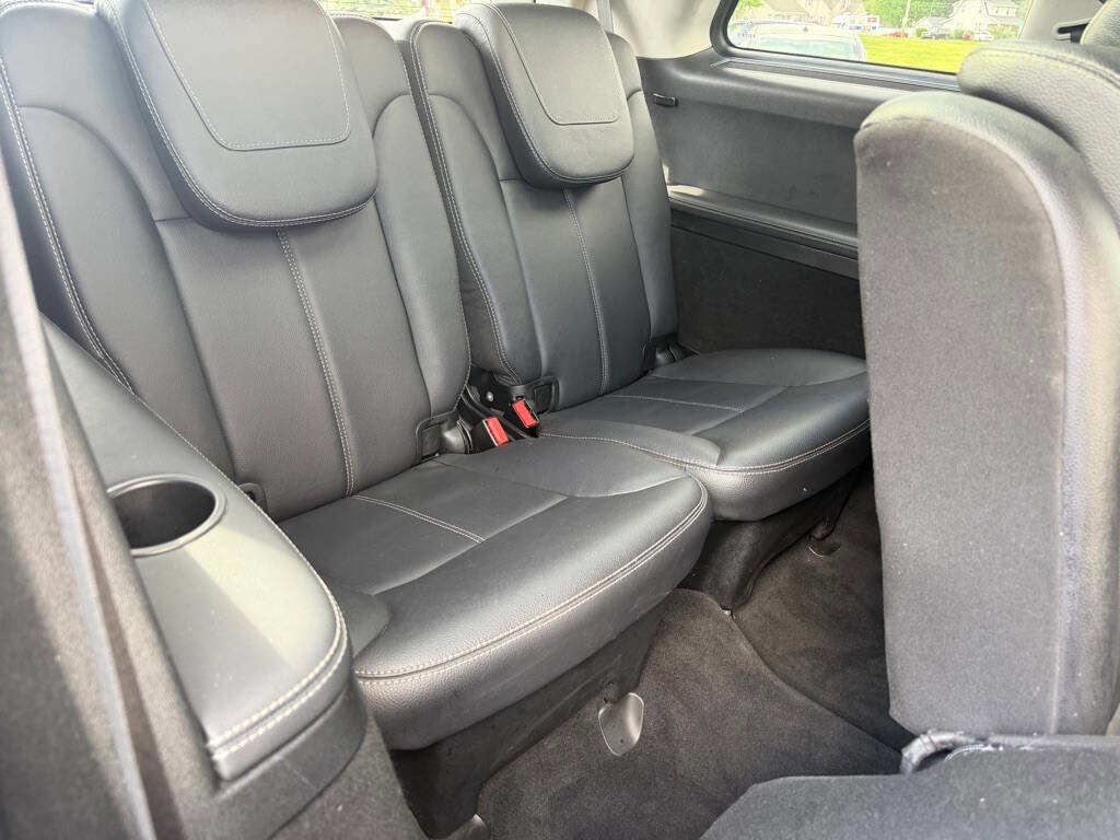 Used 2011 Mercedes-Benz GL 450 4MATIC image 17