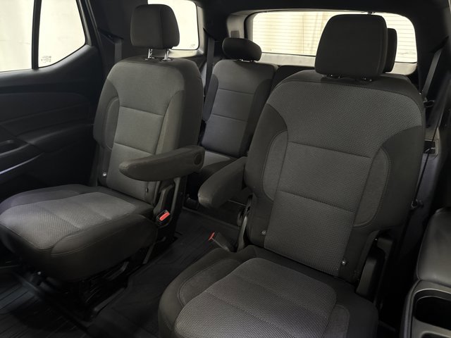Used 2024 Chevrolet Traverse LT image 13