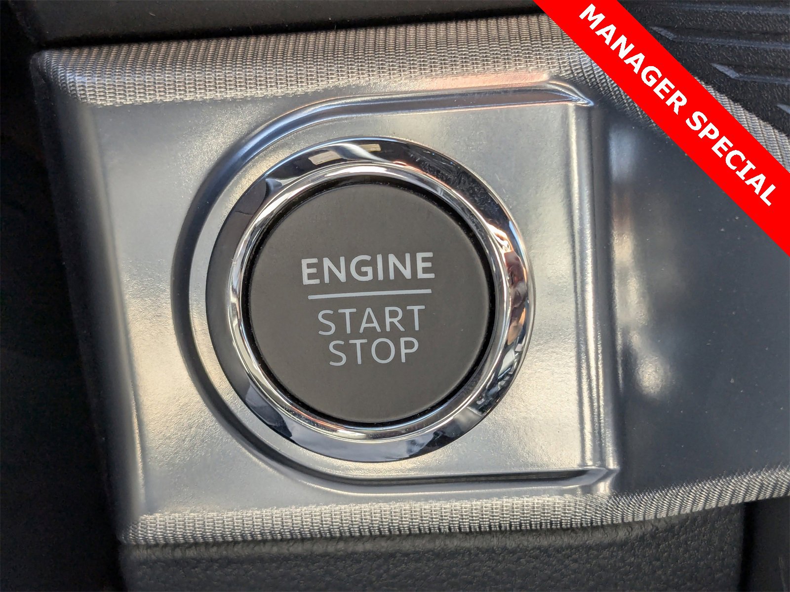 New 2025 Ford F150 Lariat w/ Equipment Group 502A High image 8