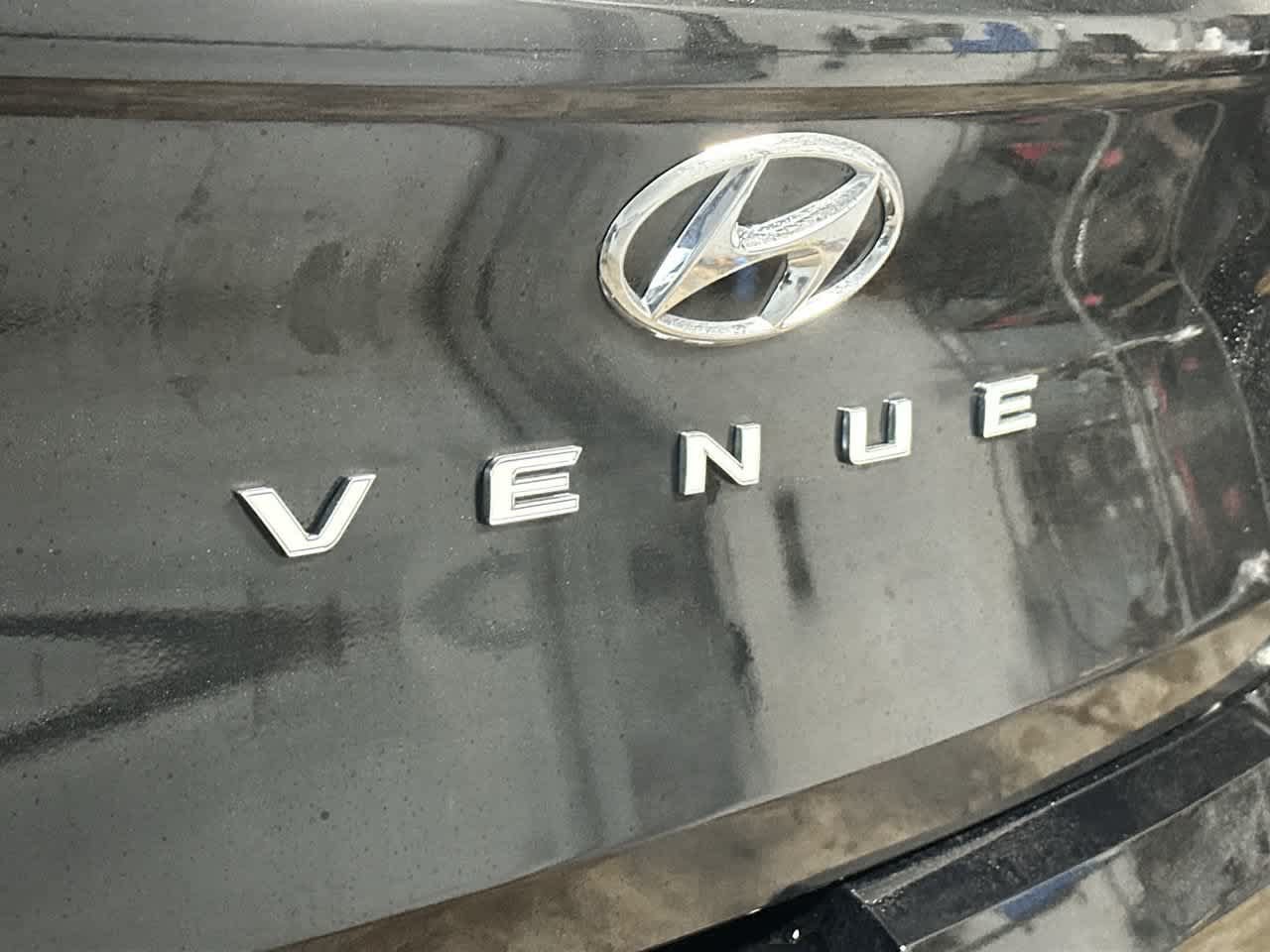 New 2026 Hyundai Venue SEL FWD image 10