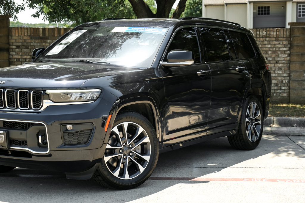 Used 2023 Jeep Grand Cherokee L Overland AWD/4WD image 14