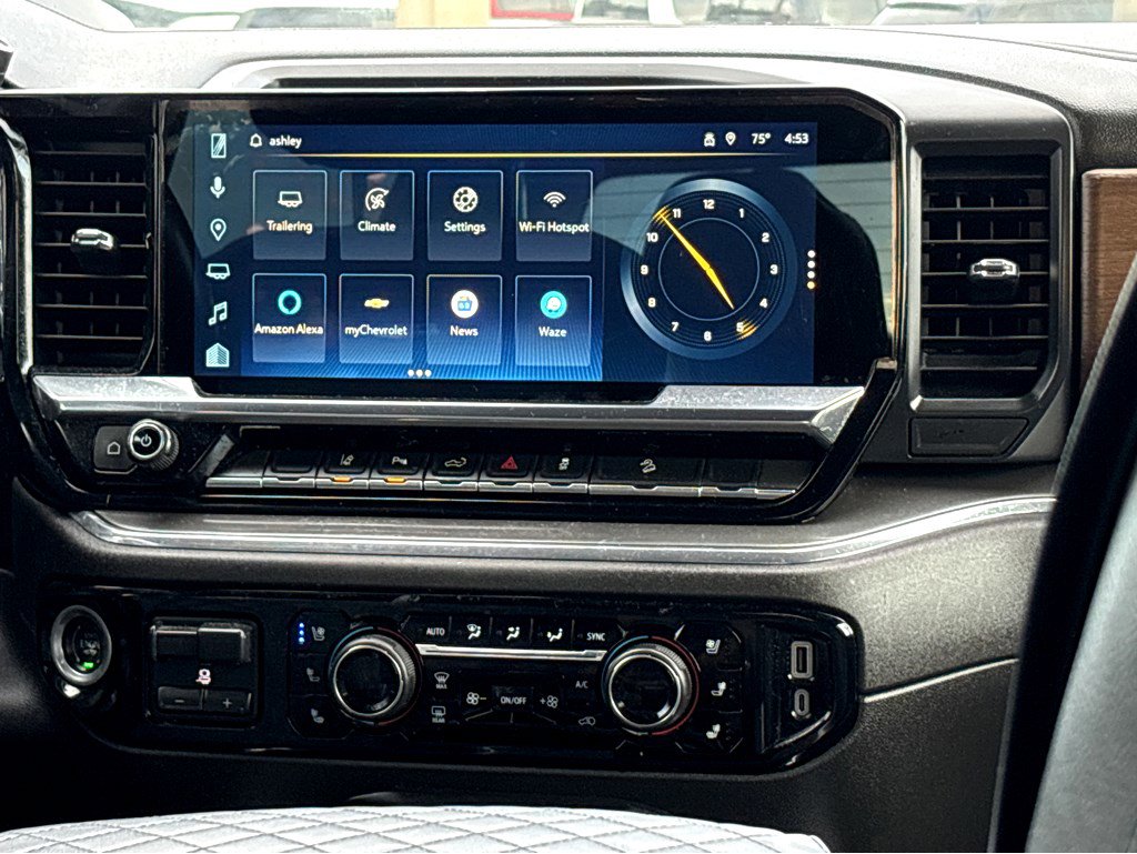 Used 2024 Chevrolet Silverado 2500 High Country w/ Technology Package image 11