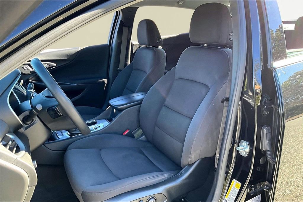 Used 2023 Chevrolet Malibu LT image 19