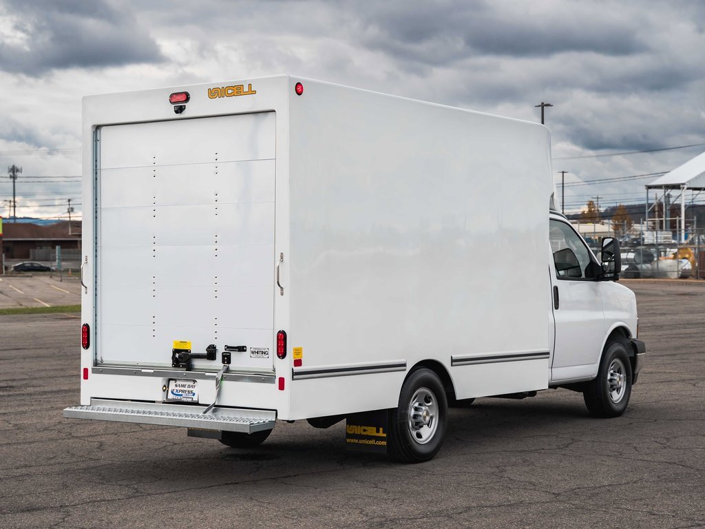 New 2025 Chevrolet Express 3500 w/ Power Convenience Package image 6