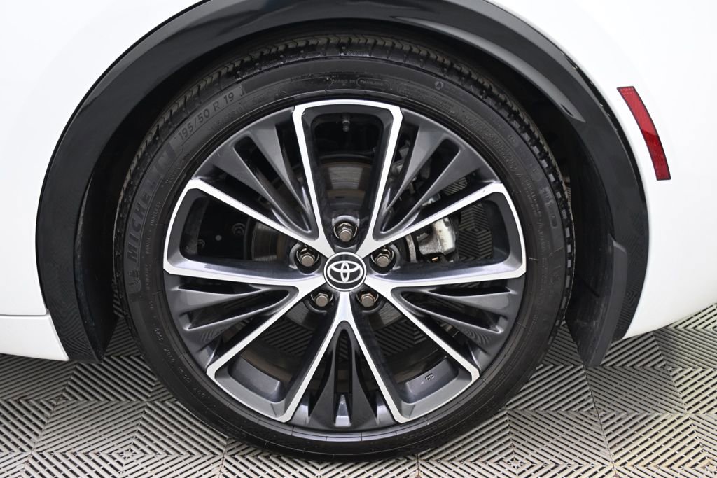 Used 2024 Toyota Prius XLE image 20