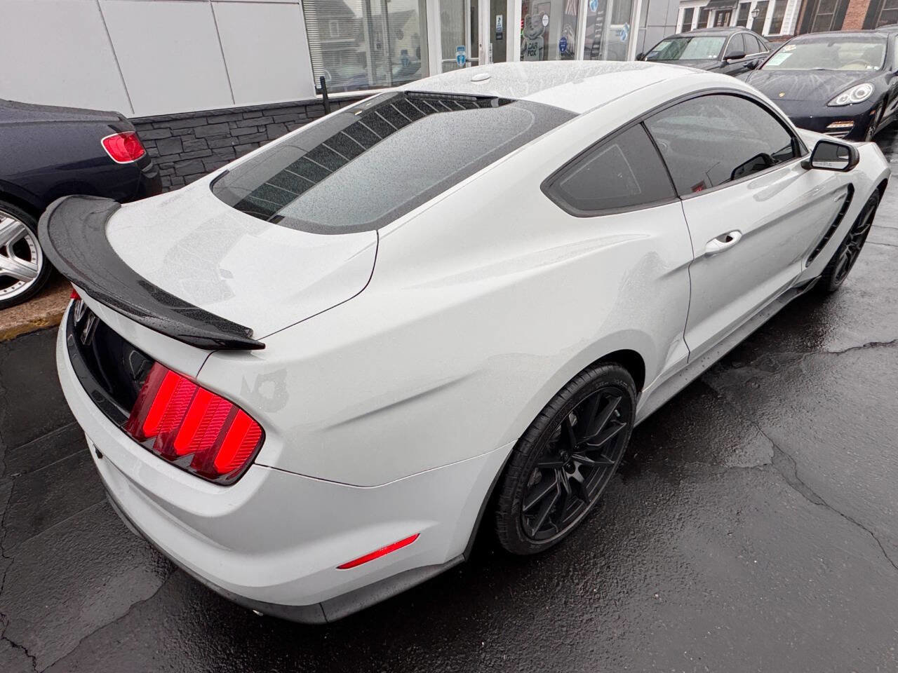 Used 2016 Ford Mustang Shelby GT350 w/ Technology Package image 14