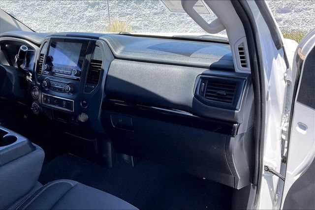 Used 2023 Nissan Titan SV AWD/4WD image 16