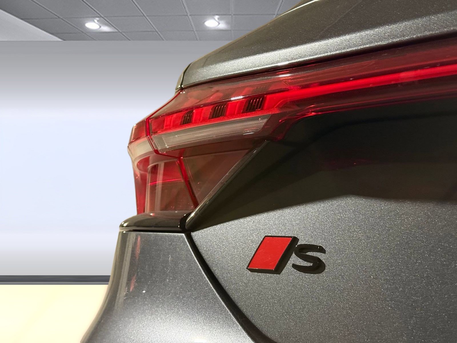 Used 2025 Audi S e-tron GT Prestige w/ Prestige Package image 31