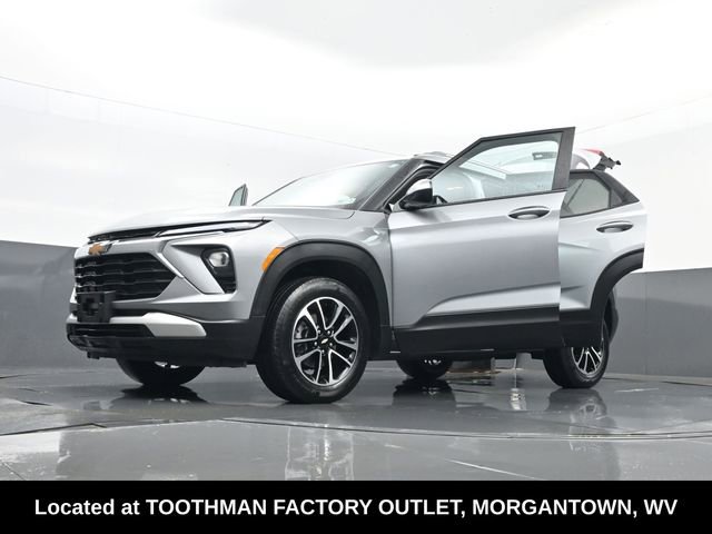 Used 2025 Chevrolet TrailBlazer LT image 32