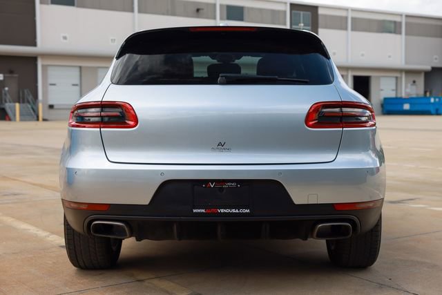 Used 2017 Porsche Macan AWD/4WD image 10