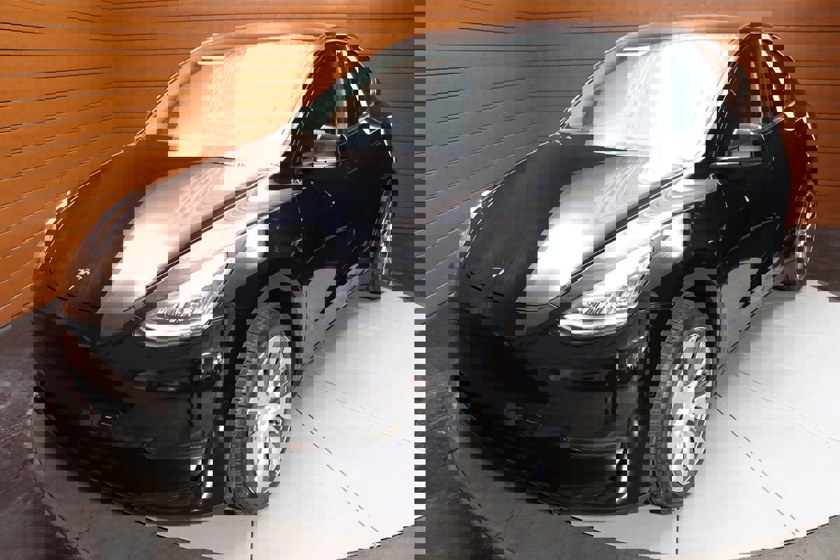 Used 2023 Tesla Model Y Long Range image 5