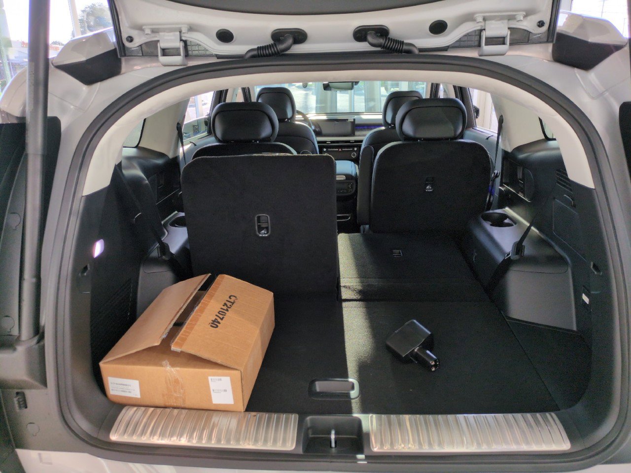 New 2026 Hyundai Ioniq 9 Calligraphy image 16