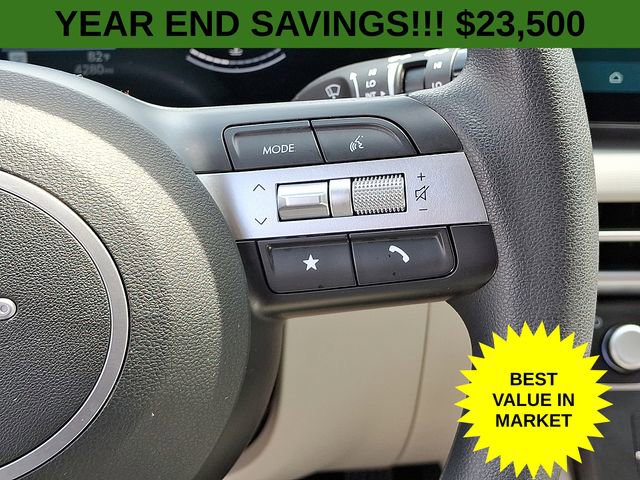 Used 2025 Hyundai Tucson SE image 24