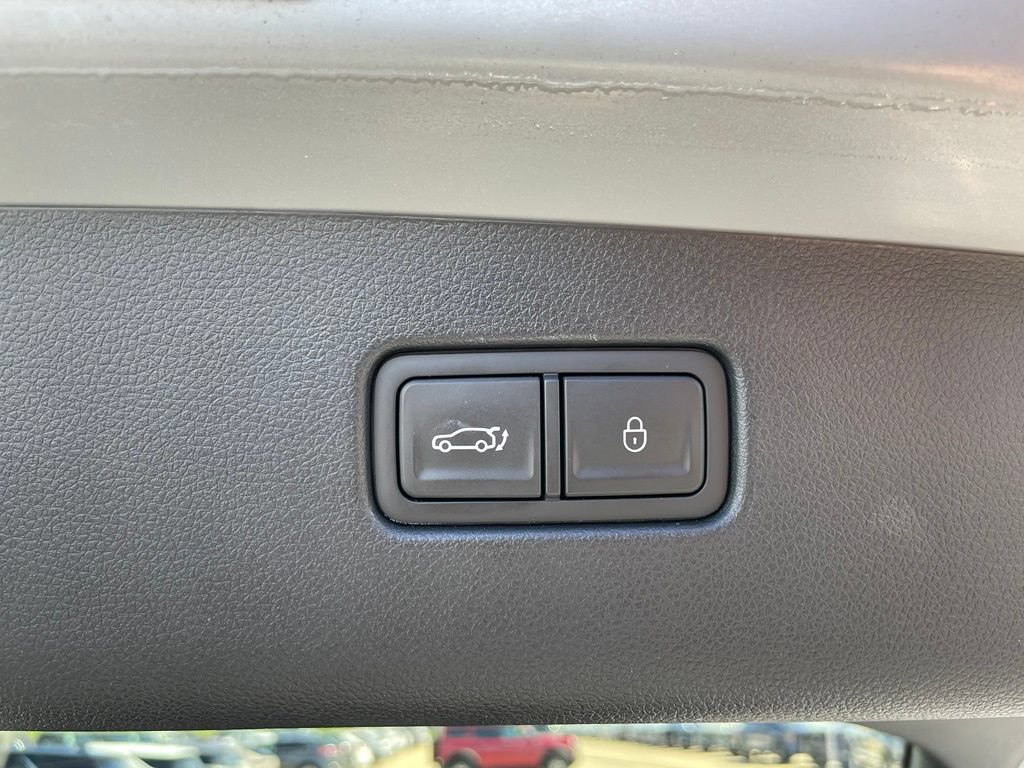Used 2025 Genesis GV70 2.5T AWD/4WD image 31